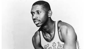 Platz 22: Earl Lloyd (Bild), Chuck Cooper, Nat Clifton, Don Barksdale und Wat Misaka - Als Pioniere für afroamerikanische Spieler in der NBA