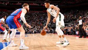 Blake Griffin im Duell mit Giannis Antetokounmpo.