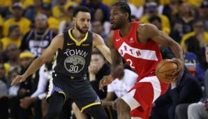 Stephen Curry verteidigt in Spiel 4 der NBA Finals gegen Kawhi Leonard.