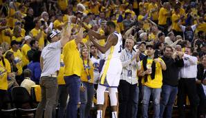 Seit dem 18. Dezember 2012 war jedes einzelne Heimspiel des amtierenden Champions in der Oracle Arena ausverkauft. Die Halle gilt als eine der lautesten in der kompletten Association.