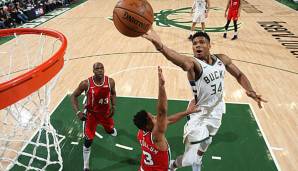 Giannis Antetokounmpo legt gegen die Trail Blazers sein zweites Triple-Double der Saison auf.