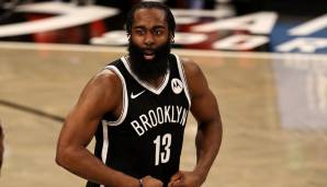 Harden hat noch Vertrag bis 2023, wobei das letzte Jahr eine Spieler-Option beinhaltet. Der MVP von 2018 kann, wenn er die Option streicht, der erste Spieler werden, der jedes Jahr seines Vertrags über 50 Millionen Dollar kassiert.