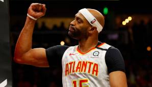 VINCE CARTER | NBA-Draft: 5. Pick 1998 | Saisons in der NBA: 22 (Raptors, Nets, Magic, Suns, Mavs, Grizzlies, Kings, Hawks) | Statistiken: 16,7 Punkte, 4,3 Rebounds, 3,1 Assists bei 43,5 Prozent aus dem Feld und 37,1 Prozent von Downtown (1.541 Spiele)