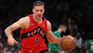 Nur Sekunden nach dieser Nachricht folgte direkt der nächste Trade: GORAN DRAGIC verlässt die Toronto Raptors und schließt sich den San Antonio Spurs an - vorerst. Ein Buyout bei den Texanern gilt als wahrscheinlich, schlagen dann die Mavs zu?