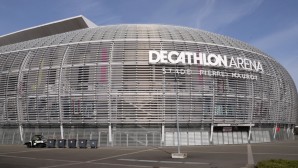 Im Fußball-Stadion des OSC Lille werden die Gruppenspiele des olympischen Basketball-Turniers ausgetragen.