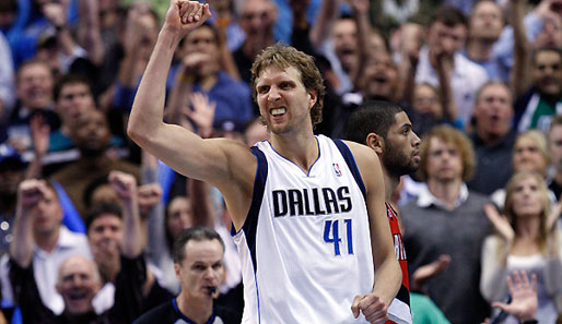 Dirk Nowitzki erzielte 18 seiner 28 Punkte im letzten Viertel und führte Dallas zum Sieg