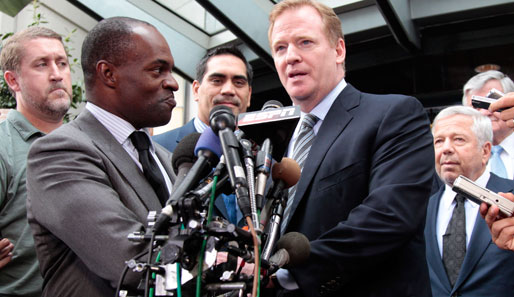 Spielergewerkschafts-Boss DeMaurice Smith und Commissioner Roger Goodell beenden den Lockout