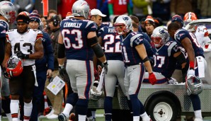 Rob Gronkowskis (2.v.r.) Kreubandriss gegen Cleveland ließ die Pats fassungslos zurück