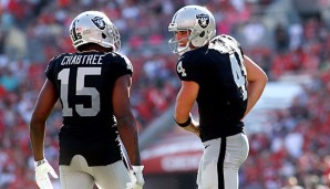 Derek Carr (r.) war Oaklands Sieggarant in Tampa Bay