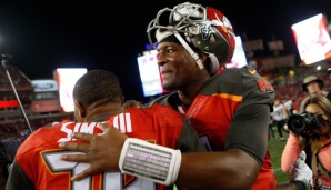 Buccaneers-Quarterback Jameis Winston (r.) zusammen mit Running Back Charles Sims