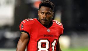 Star-Wide-Receiver Antonio Brown ist gemeinsam mit Safety Mike Edwards und Free Agent John Franklin III am Donnerstagabend von der NFL für drei Spiele gesperrt worden.