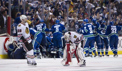 Während die Blackhawks das Aus verkraften müssen, geht bei den Canucks die Party los