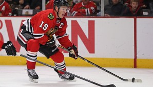 Jonathan Toews traf beim Sieg gegen die Sharks doppelt