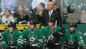 Vor seinem Engagement in Dallas war Lindy Ruff (hinten) 16 Jahre lang Coach der Sabres