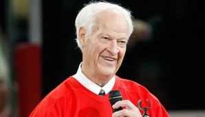 Gordie Howe befindet sich nach zwei Schlaganfällen auf dem Weg der Besserung