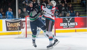 Leon Draisaitl (r.) steht mit den Kelowna Rockets im WHL-Viertelfinale