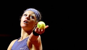 STUTTGART, GERMANY - APRIL 22: Laura Siegemund of Germany serves in her match against Roberta Vinci of Italy during Day 5 of the Porsche Tennis Grand Prix at Porsche-Arena on April 22, 2016 in Stuttgart, Germany. (Photo by Dennis Grombkowski/Bongar...