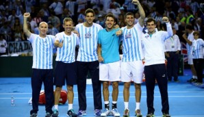 GLASGOW, SCOTLAND - SEPTEMBER 18: (L-R) Mariano Hood, Argentina team captain, Daniel Orsanic, Juan Martin del Potro, Leonardo Mayer, Federico Delbonis and Guido Pella of Argentina celebrate winning the Davis Cup semi final against Great Britain at E...