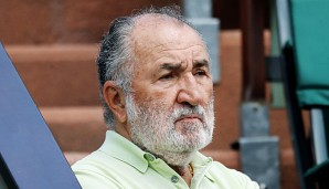 Ion Tiriac, großzügiger Gastgeber in seiner Box auf Chatrier