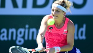 Timea Bacsinszky beweist trotz ihrer Verletzung Humor