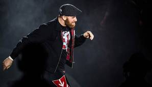 Zum Ende der Show greift das YEP-Movement aus Sami Zayn und Kevin Owens brutal durch.